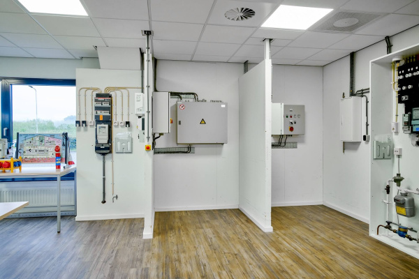 praktijklokaal-elektro-parkstad-schinnen-779197af.jpg